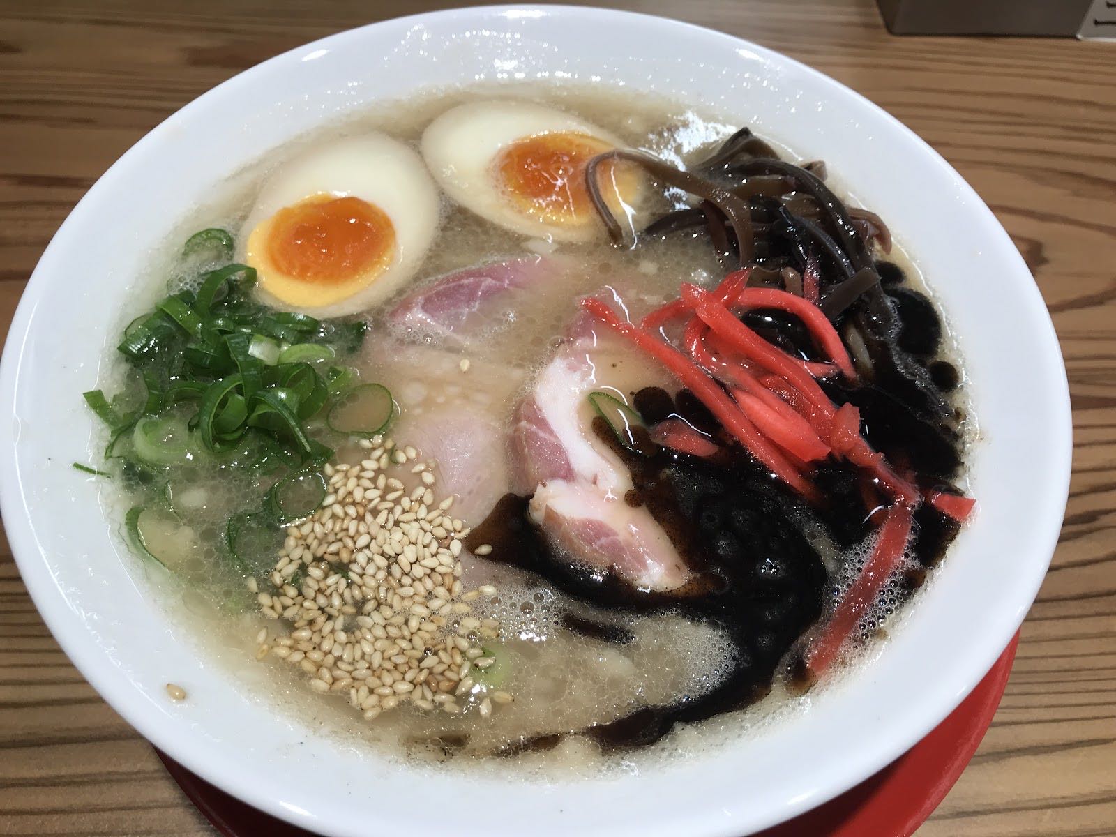 味玉と紅しょうがののったラーメン
